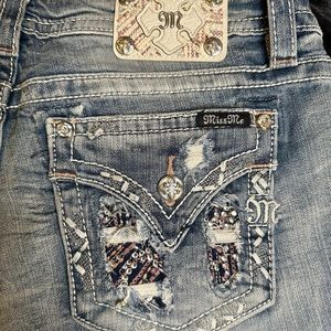 MISS ME Rhinestone Embellished Cropped Stretch Jean MISS ME size 33
